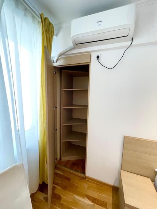 Boutique Apartment In The Bucharest City Center ภายนอก รูปภาพ