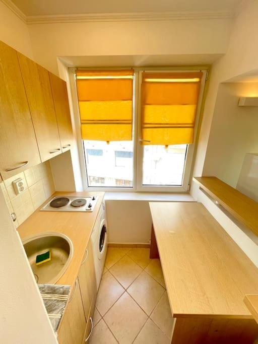 Boutique Apartment In The Bucharest City Center ภายนอก รูปภาพ