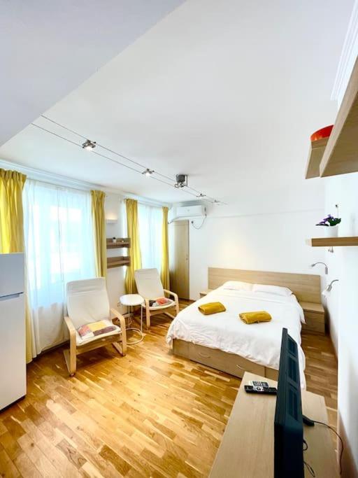 Boutique Apartment In The Bucharest City Center ภายนอก รูปภาพ
